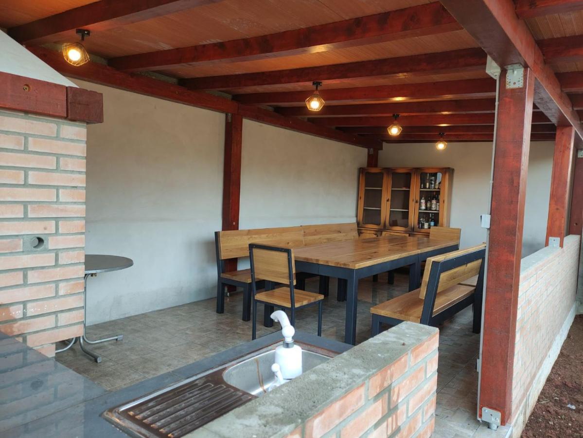 Apartmani Viktorija Fažana エクステリア 写真