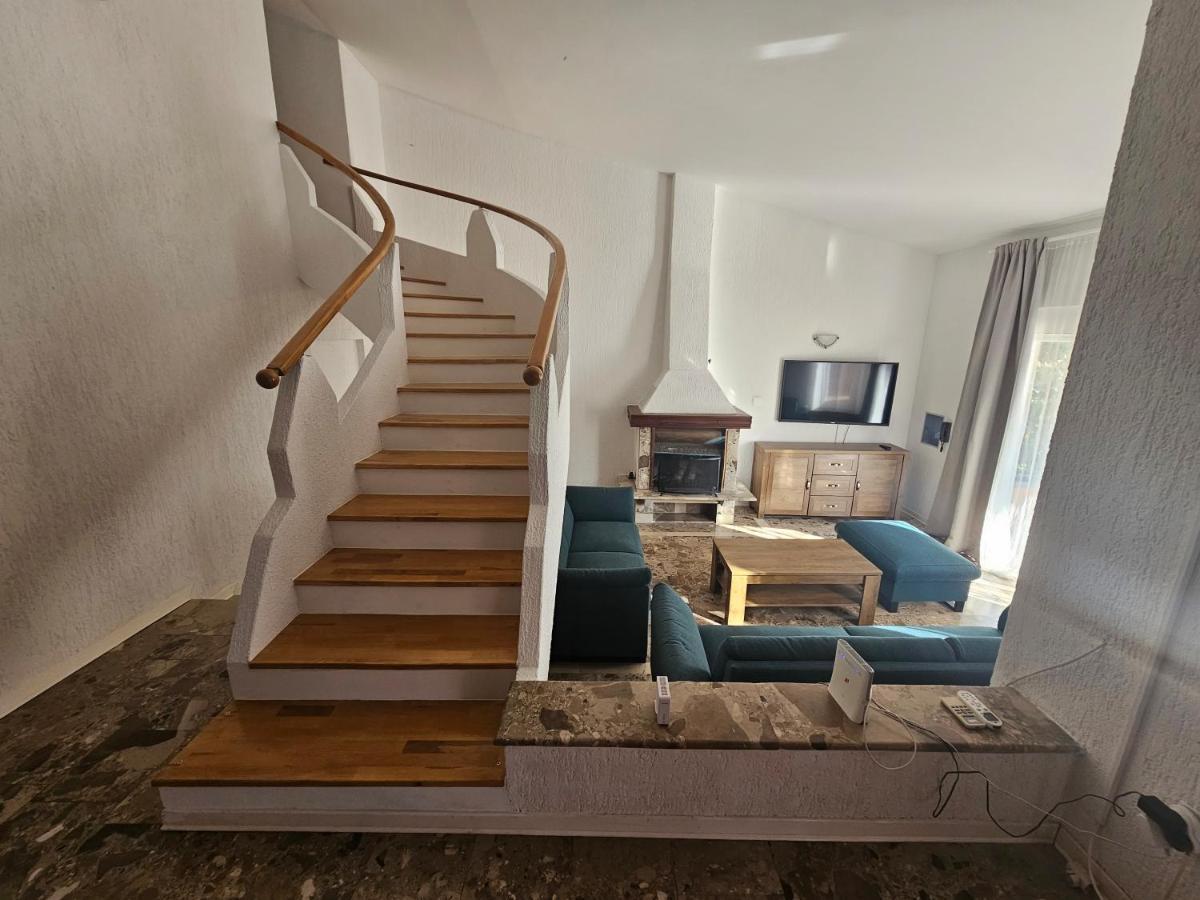 Apartmani Viktorija Fažana エクステリア 写真