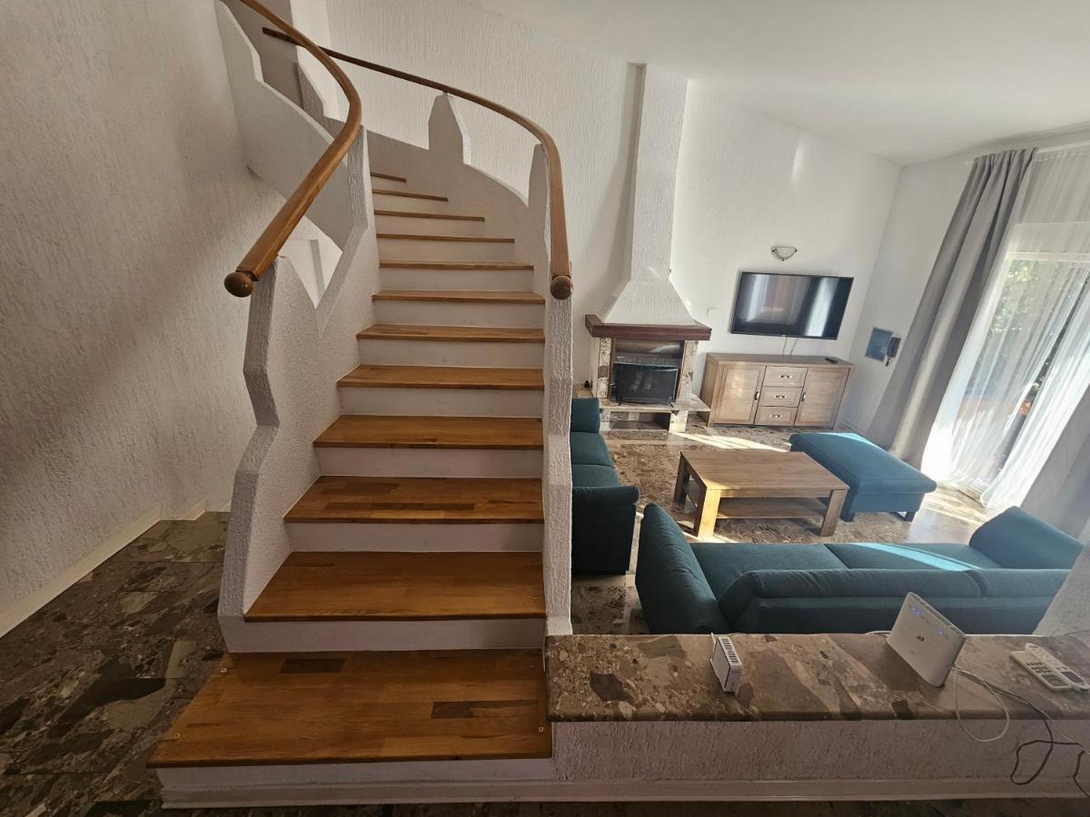 Apartmani Viktorija Fažana エクステリア 写真